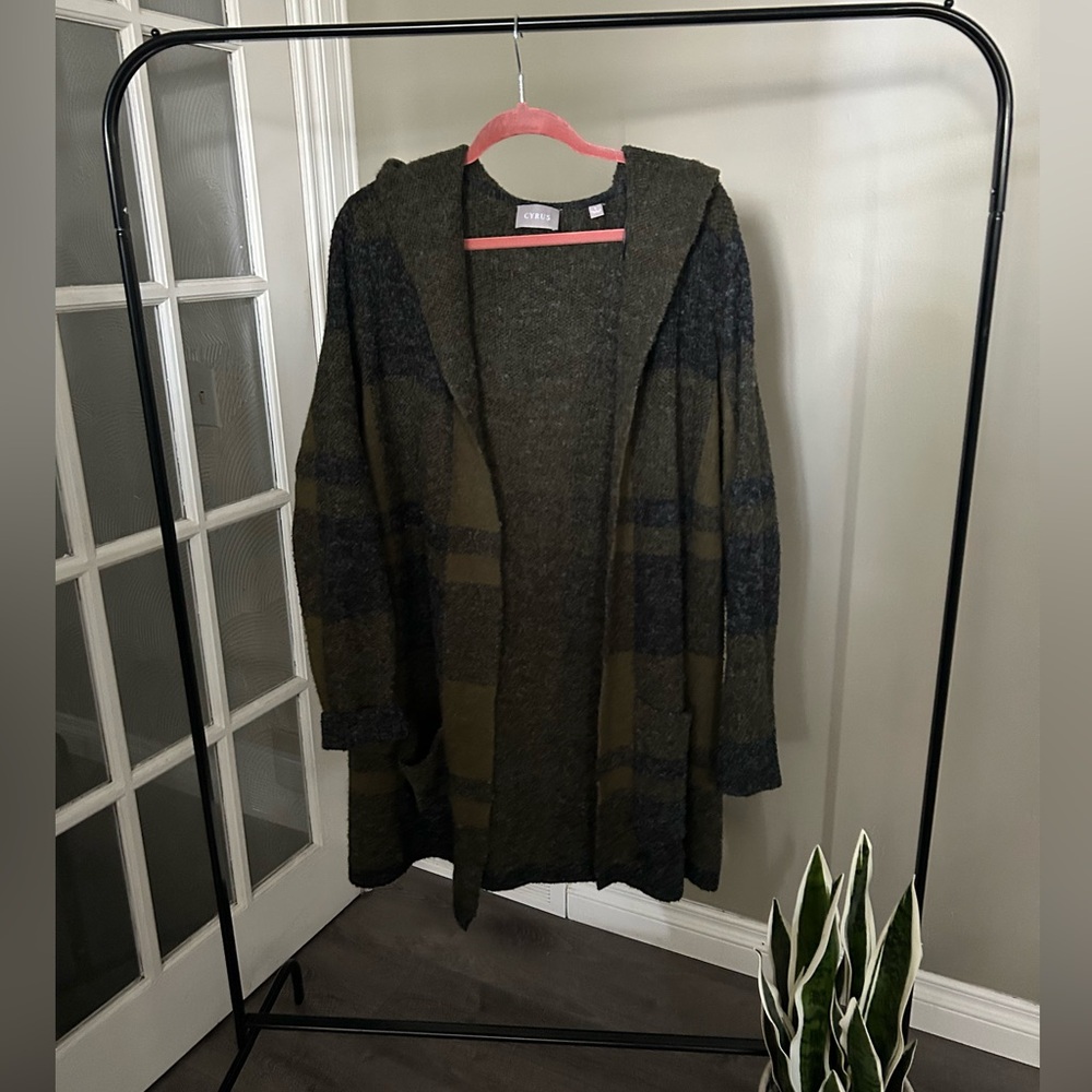 Cyprus Plaid Sweater (L)